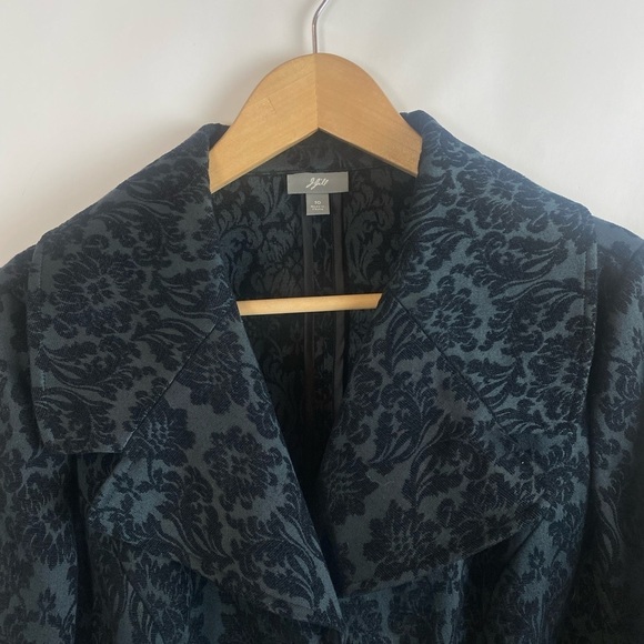 J. Jill Damask Velvet Blazer size 10 - Picture 3 of 10